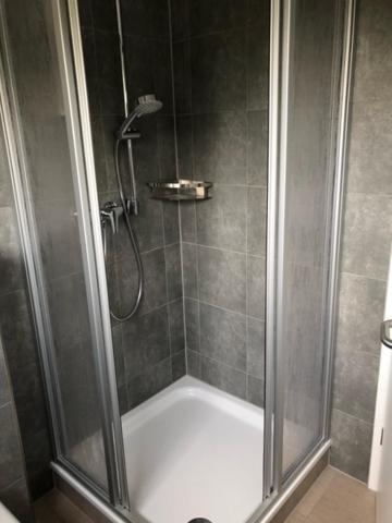 Die Graefin Auf Ruegen - Ferienappartements Parchtitz 외부 사진