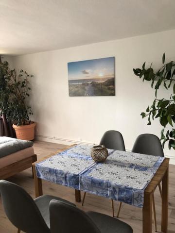 Die Graefin Auf Ruegen - Ferienappartements Parchtitz 외부 사진